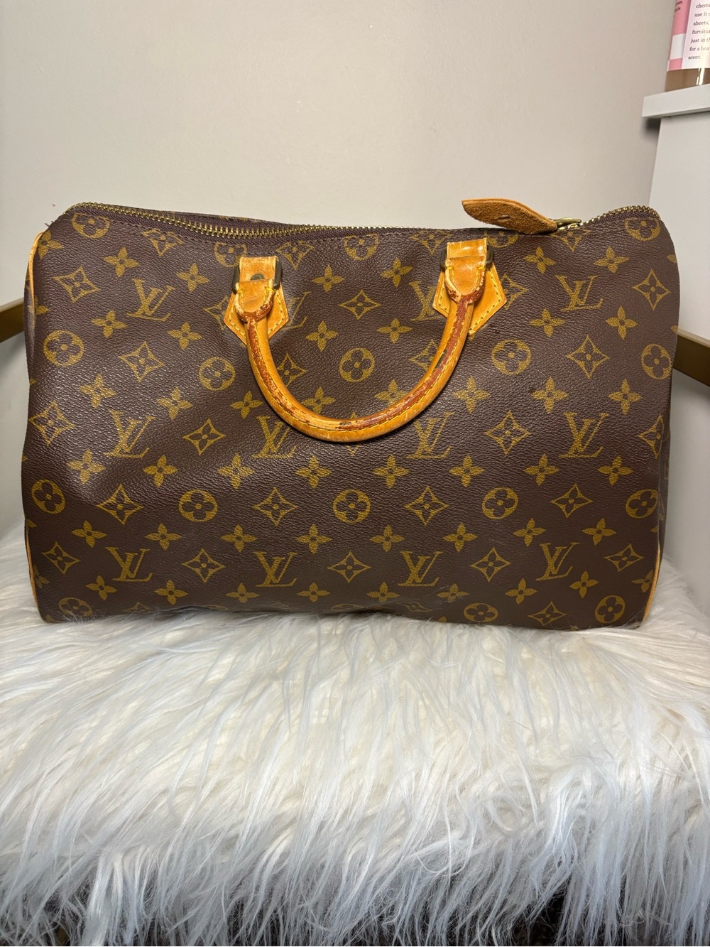 Louis Vuitton Monogram Canvas Speedy Handbag - Brown/Tan
